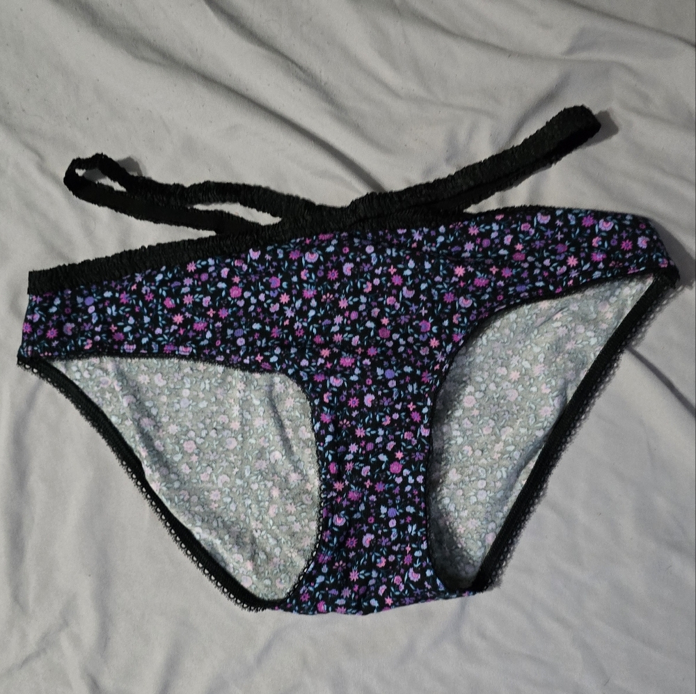 NWT Victoria's Secret Black and Purple Bikini Panties